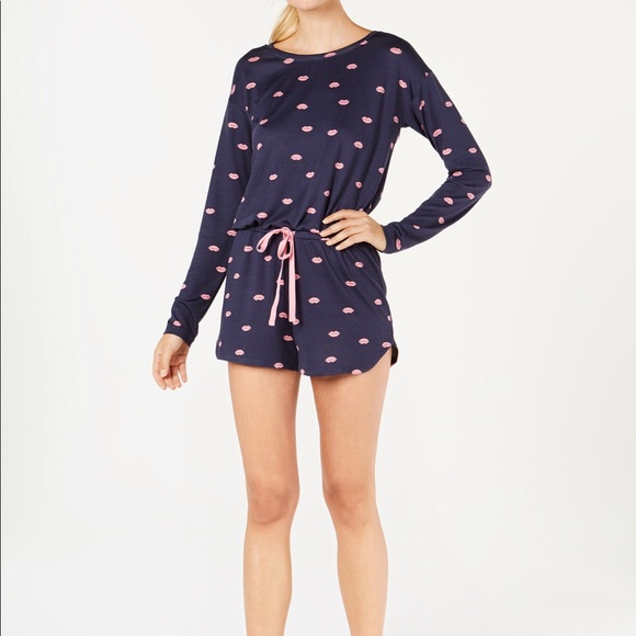 Pajamas - Picture 3 of 4